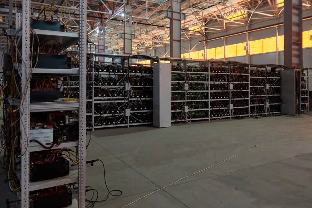 bitcoin mining farm bitcoin mining farm